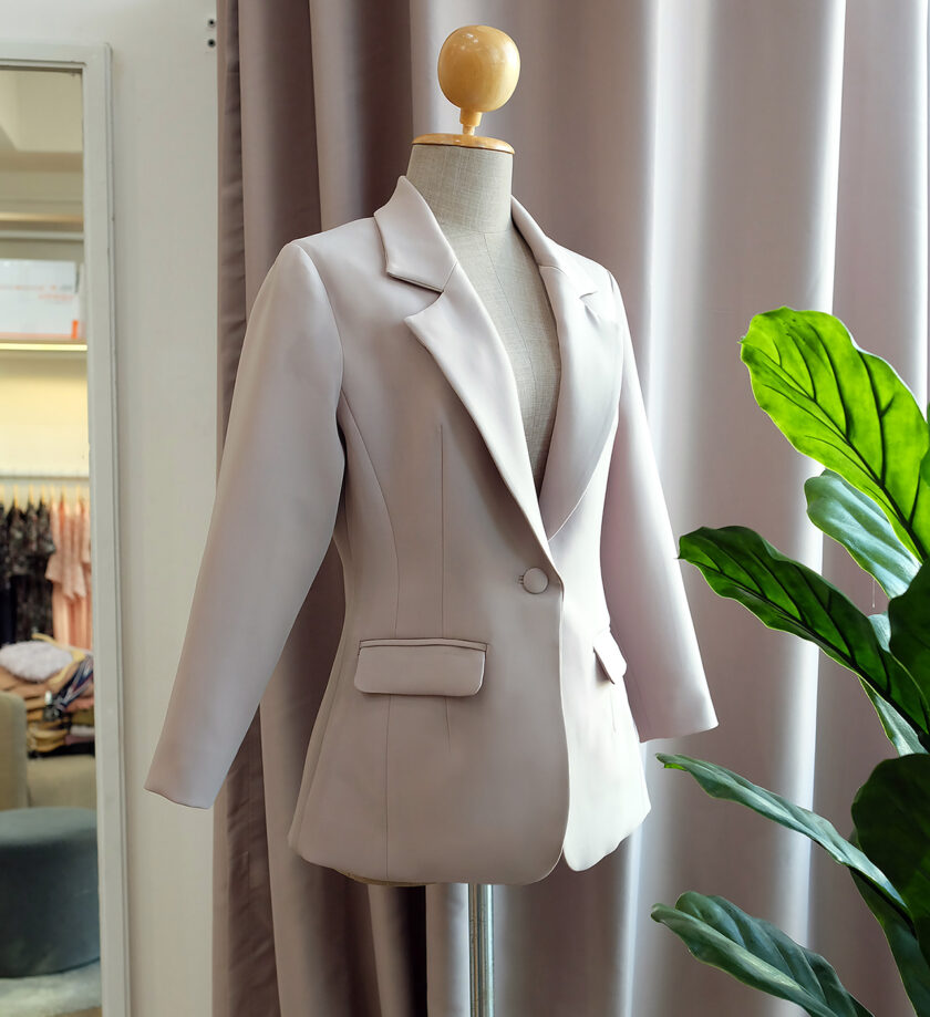 สูทผู้หญิงสั่งตัด