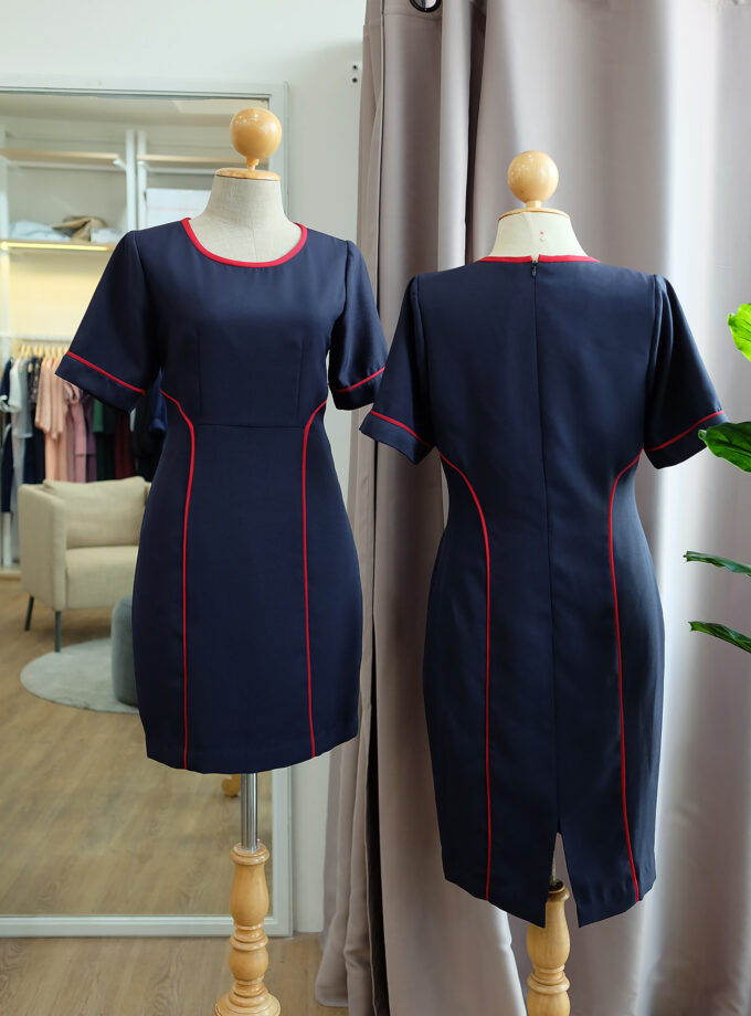 ชุดพนักงานต้อนรับ