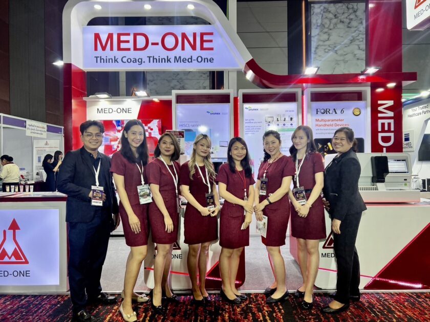 ชุดยูนิฟอร์ม เนื้อผ้าทวิตชาแนล